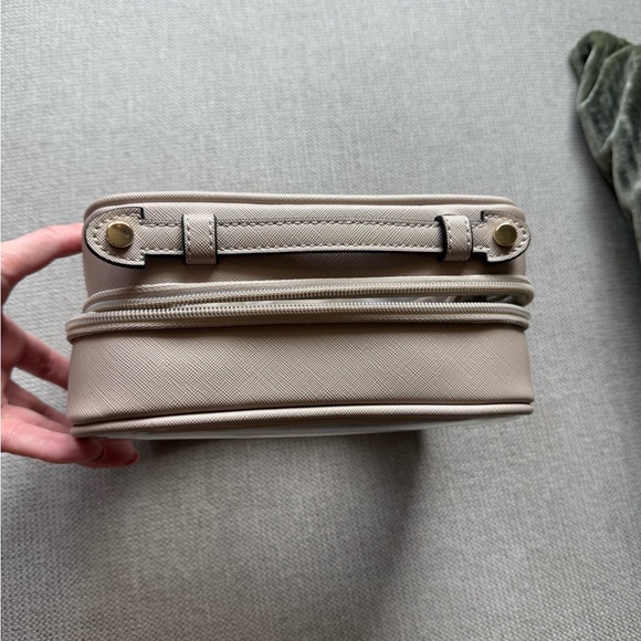 Calpak Beige Clear Cosmetic Case with Gold Hardware and Top Handle - Picture 11 of 13